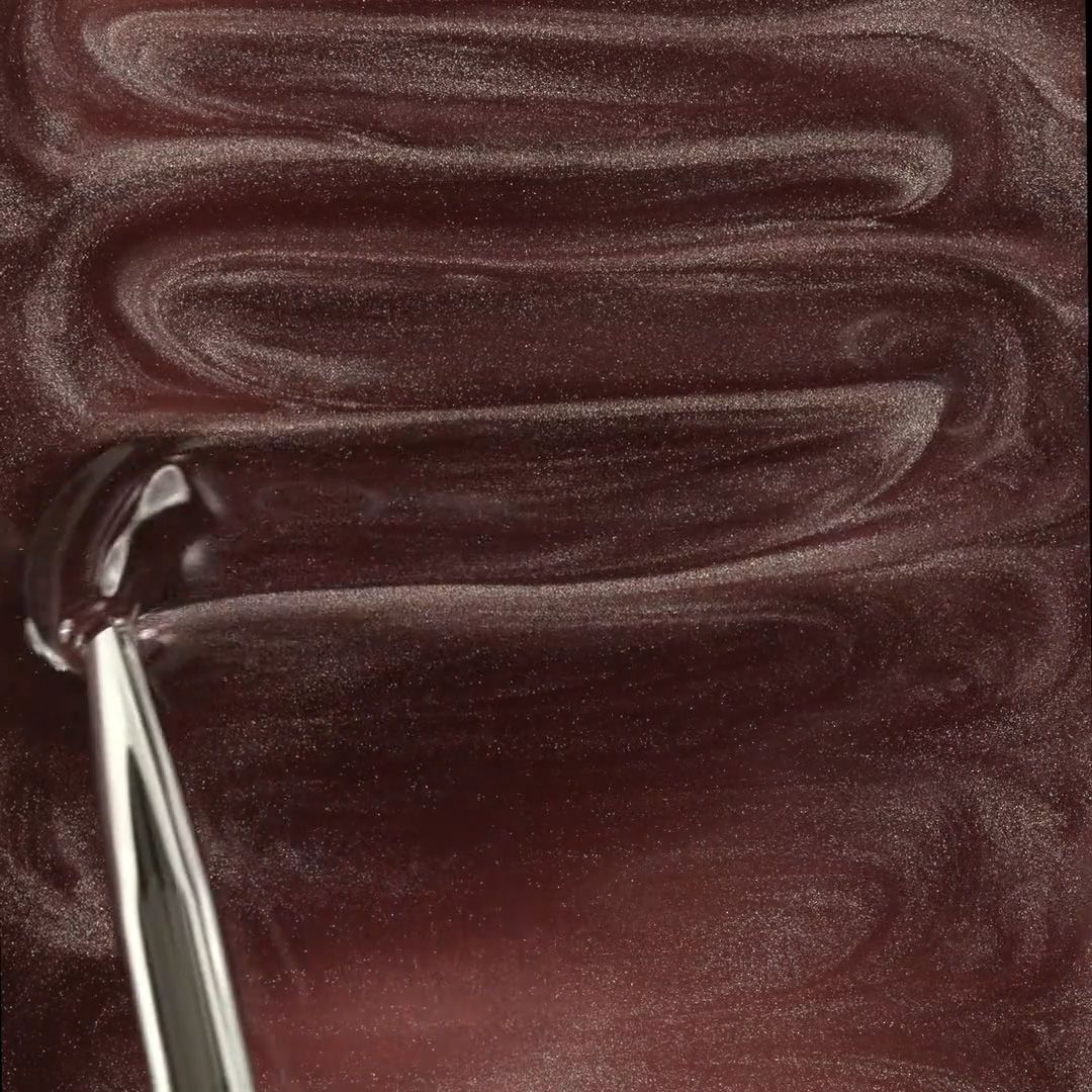 Application de Vernis semi-permanent VS428 Wooly