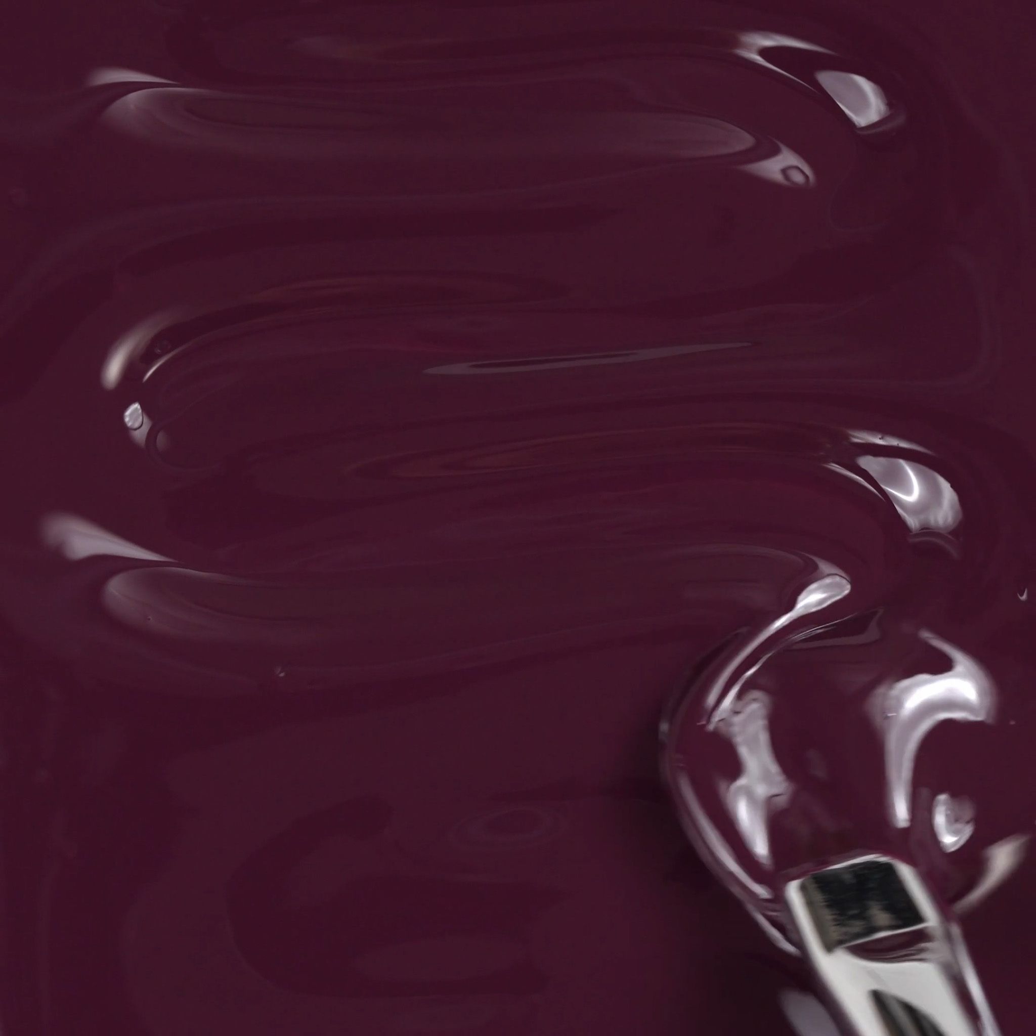 Application de Gel Couleur C76 Amarone