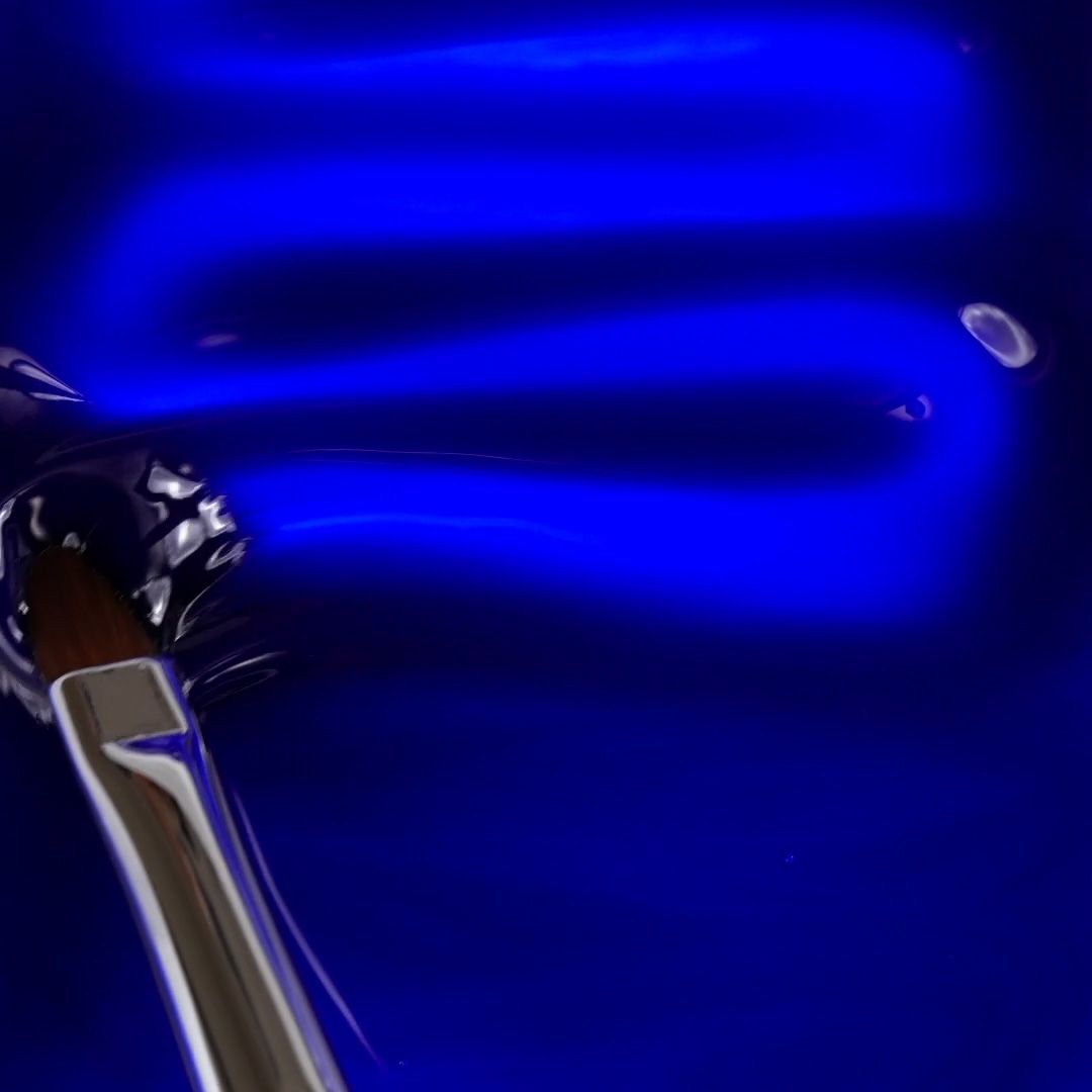 Application de Gel Couleur C23 Infinite blue