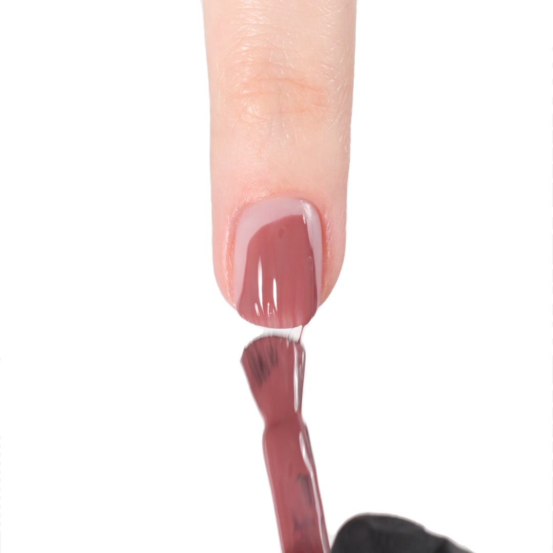 Anwendung von UV Nagellack  SP655 Mauve Mocha