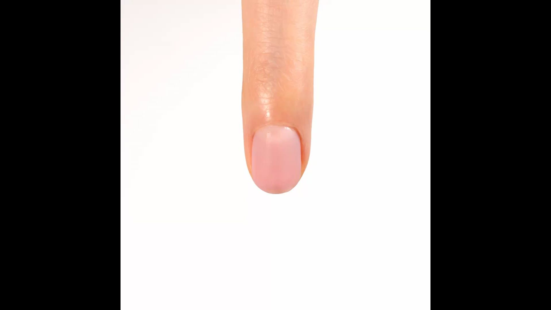 Application of Gel Nail Polish GP28 Orange Party 