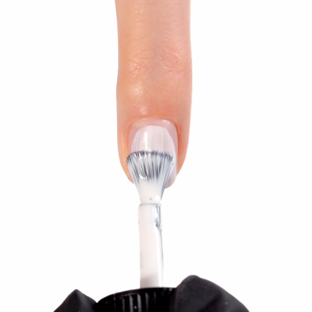 Application of Gel Nail Polish GP139 Milk 