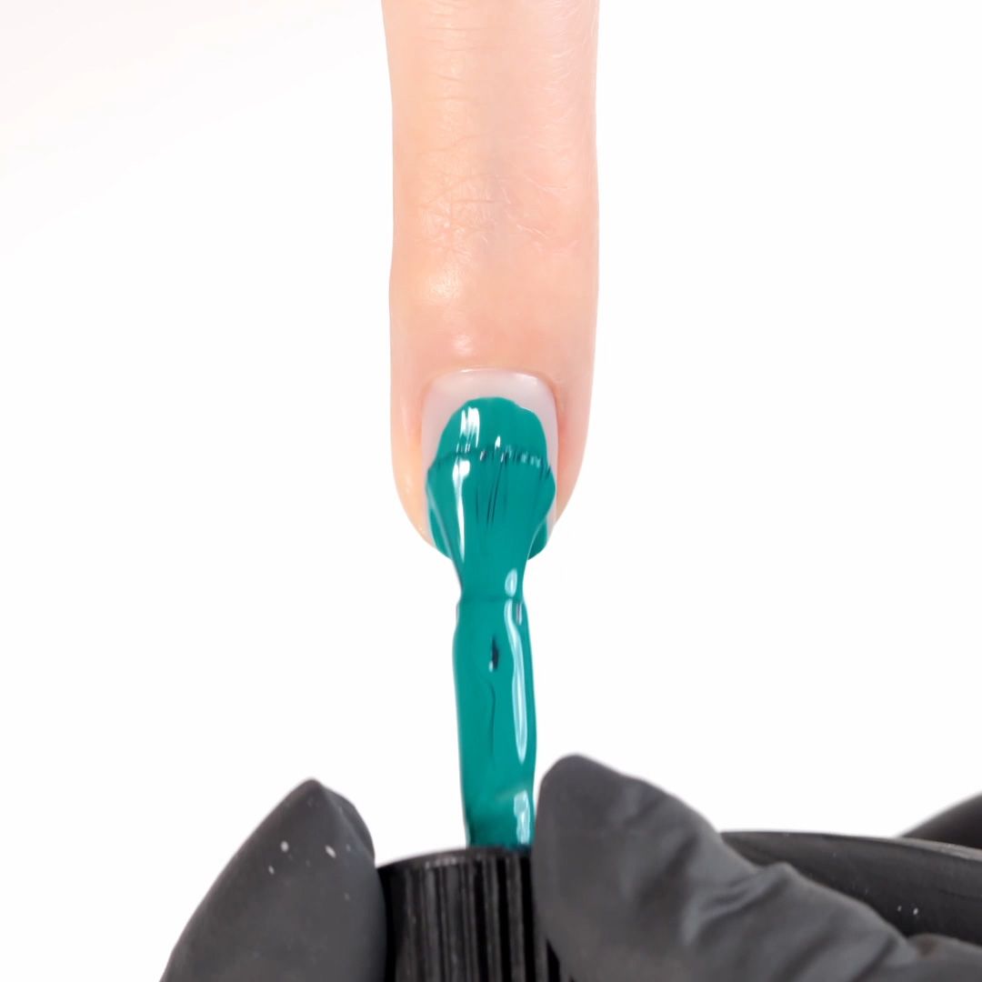 Application de Vernis semi-permanent VS185 Nizza