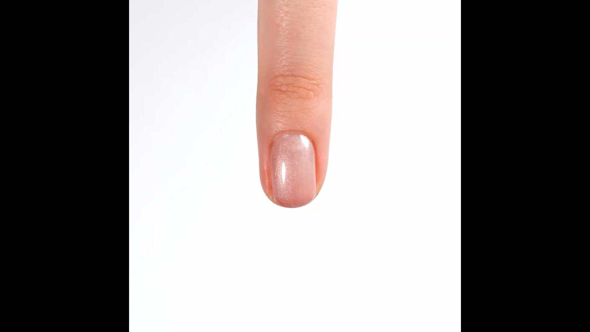 Aplicación de Esmalte semipermanente SP609 Caramel Ceramic Cat Eye