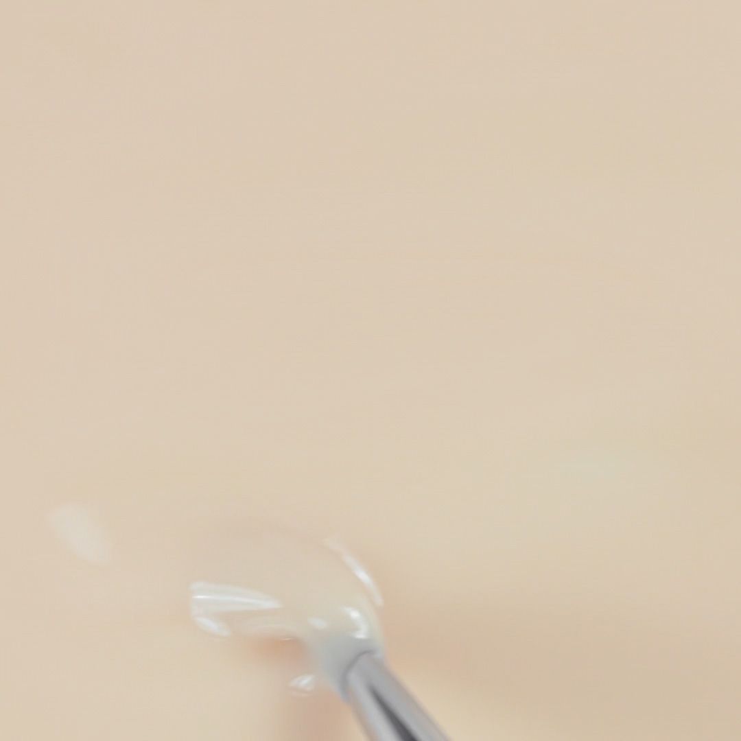 Application of Gel Nail Polish SP659 Milky Soft Almond