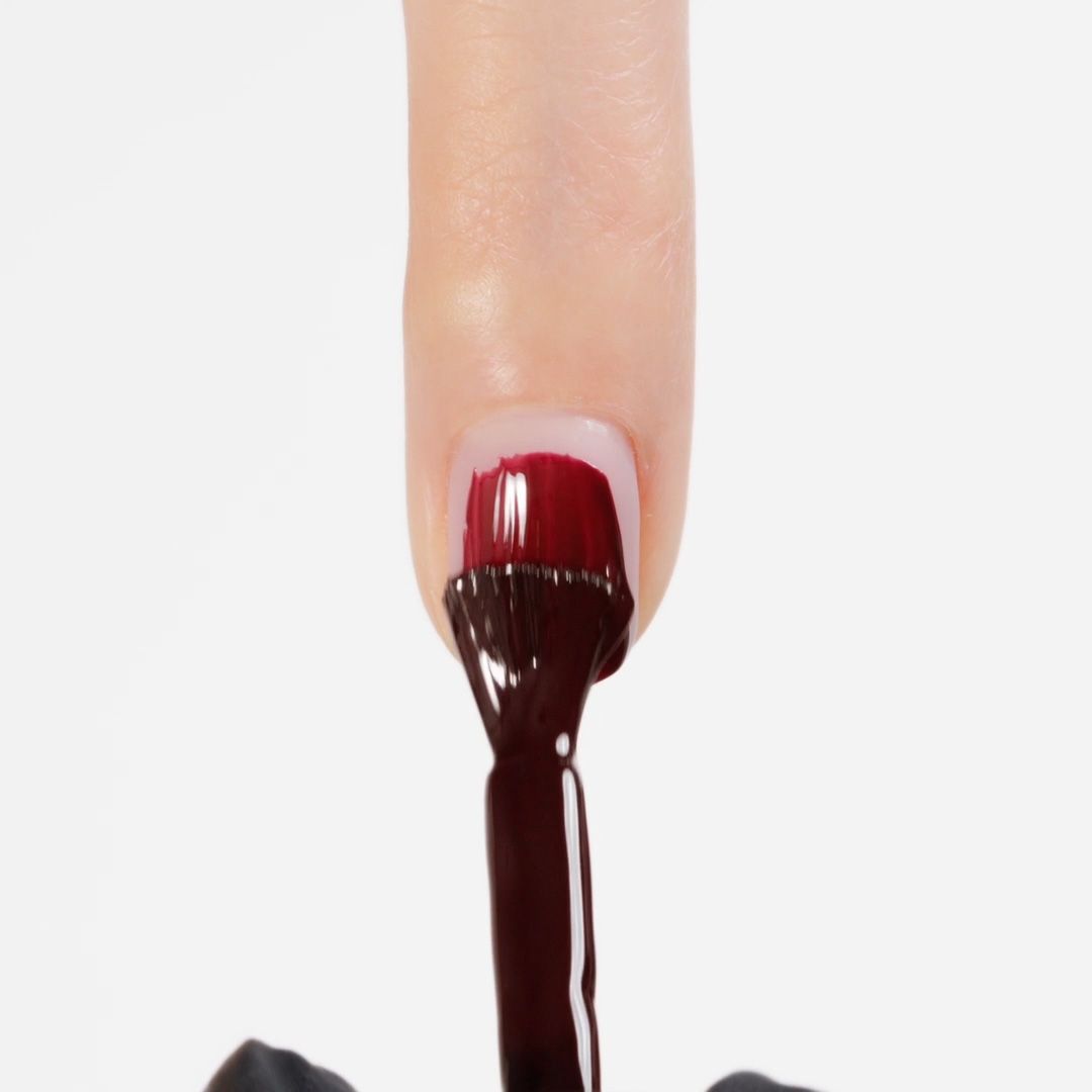 Application de Vernis semi-permanent VS100 Michelle