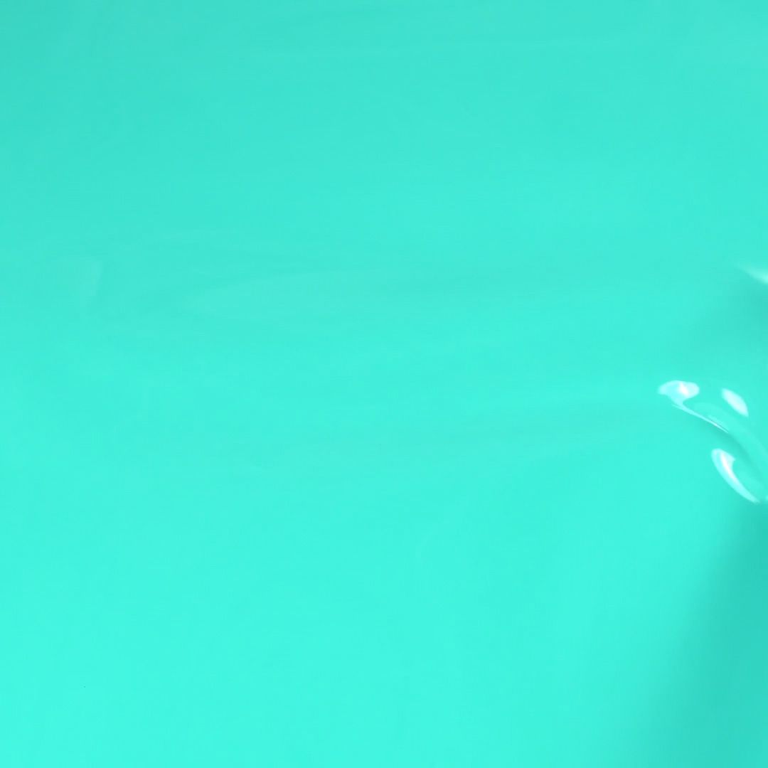 Application of Gel Nail Polish SP562 Ocean Jade