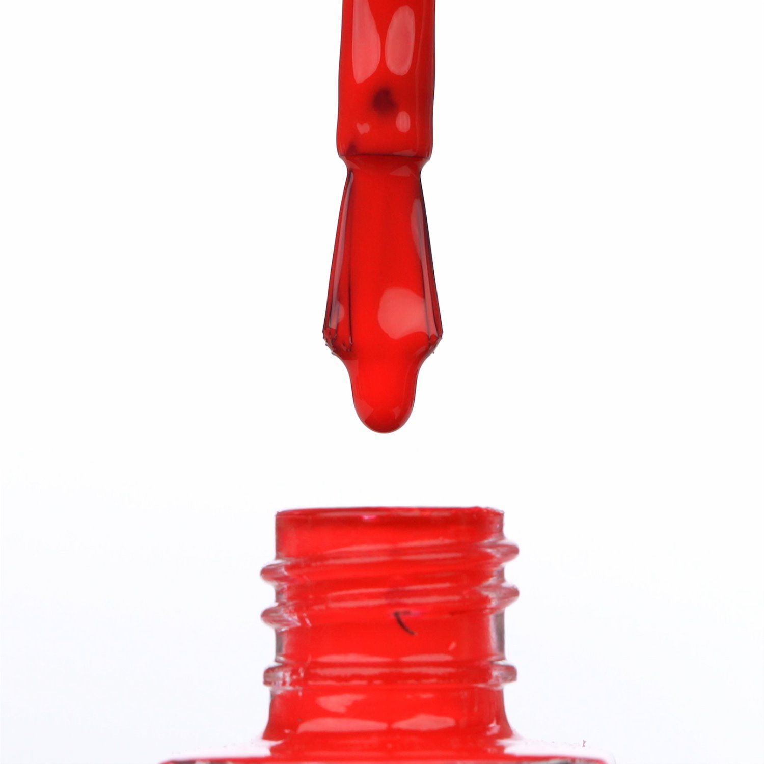 Application de Vernis NP801 Red Hibiscus