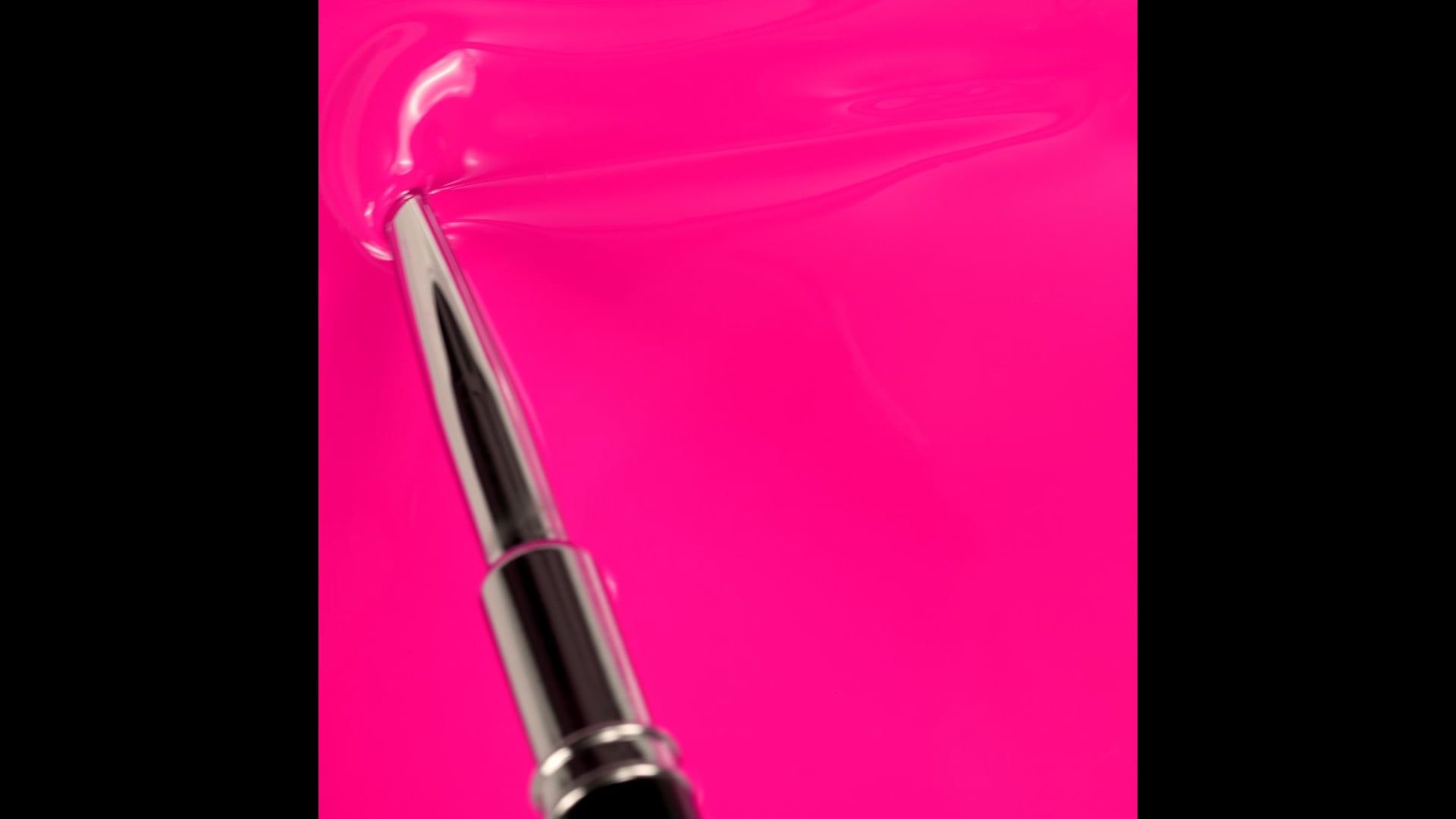Application de Vernis semi-permanent SP703 Electric Fuchsia