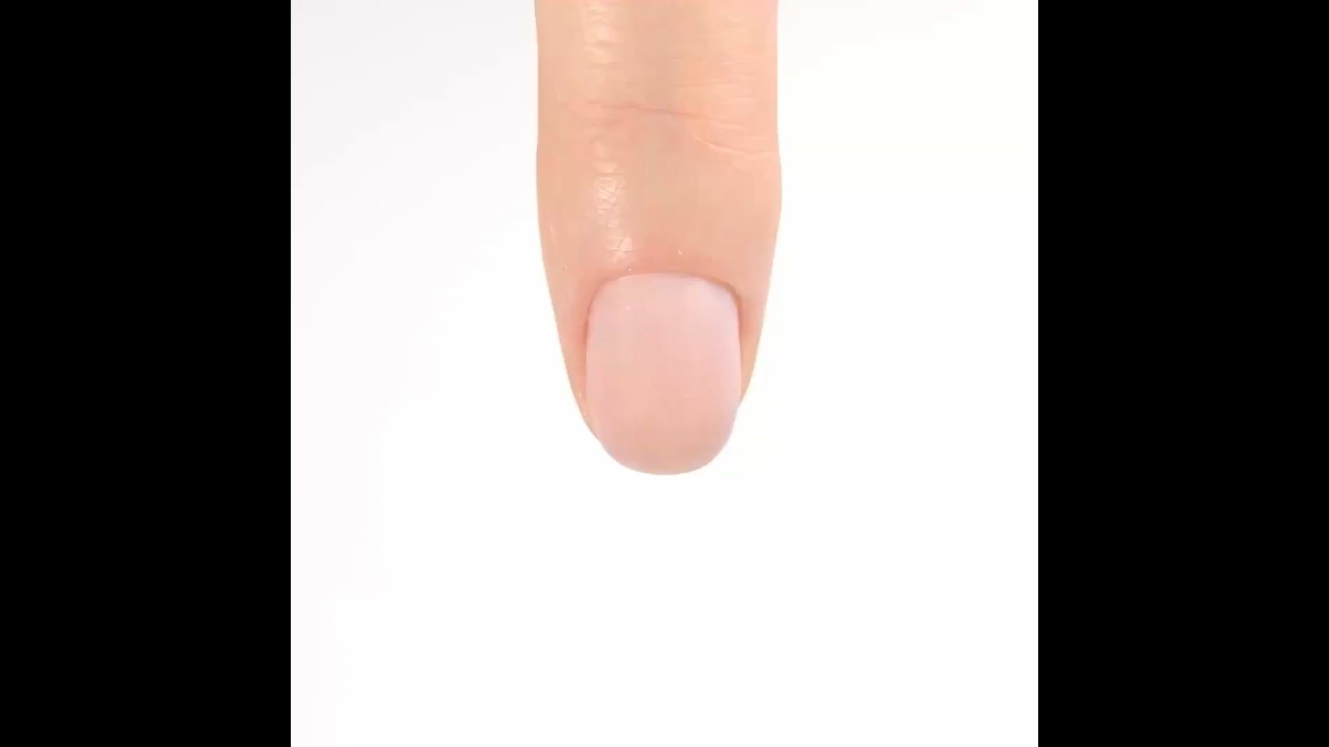 Applicazione di Smalto semipermanente SP275 Rosé Disco