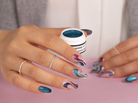 Catchy Look! | Swirl Nails Cat's Eyes
