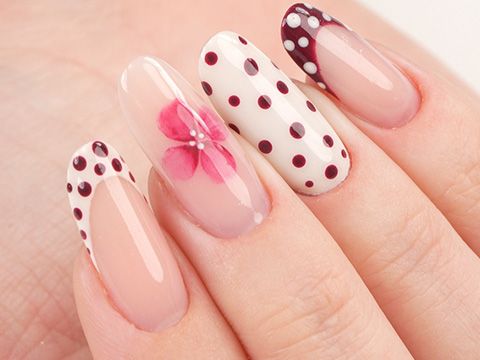 Nails Polka Dots