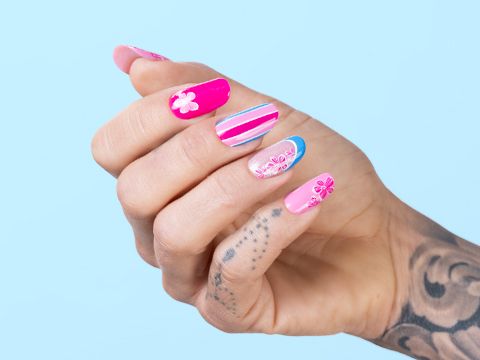Malibu nail art | Unghie fiori hawaiani