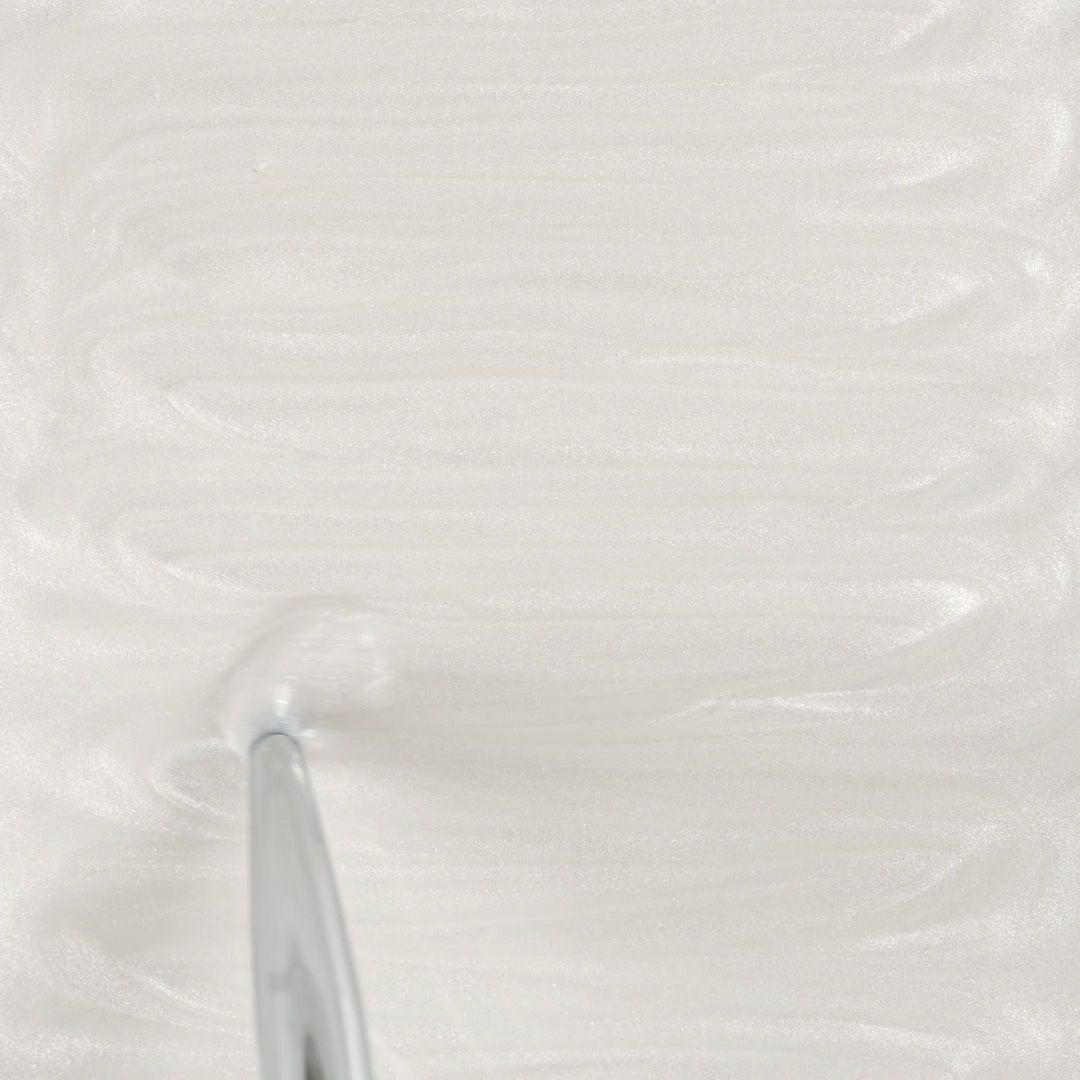 Aplicación de Esmalte Semipermanente SPM4 White Metal