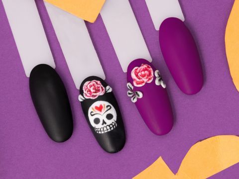 Uñas Halloween con dibujo a mano alzada