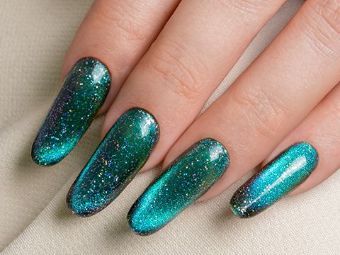 Uñas ojo de gato