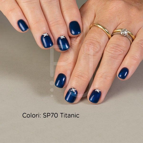 Gel Nail Polish GP70 Titanic detail