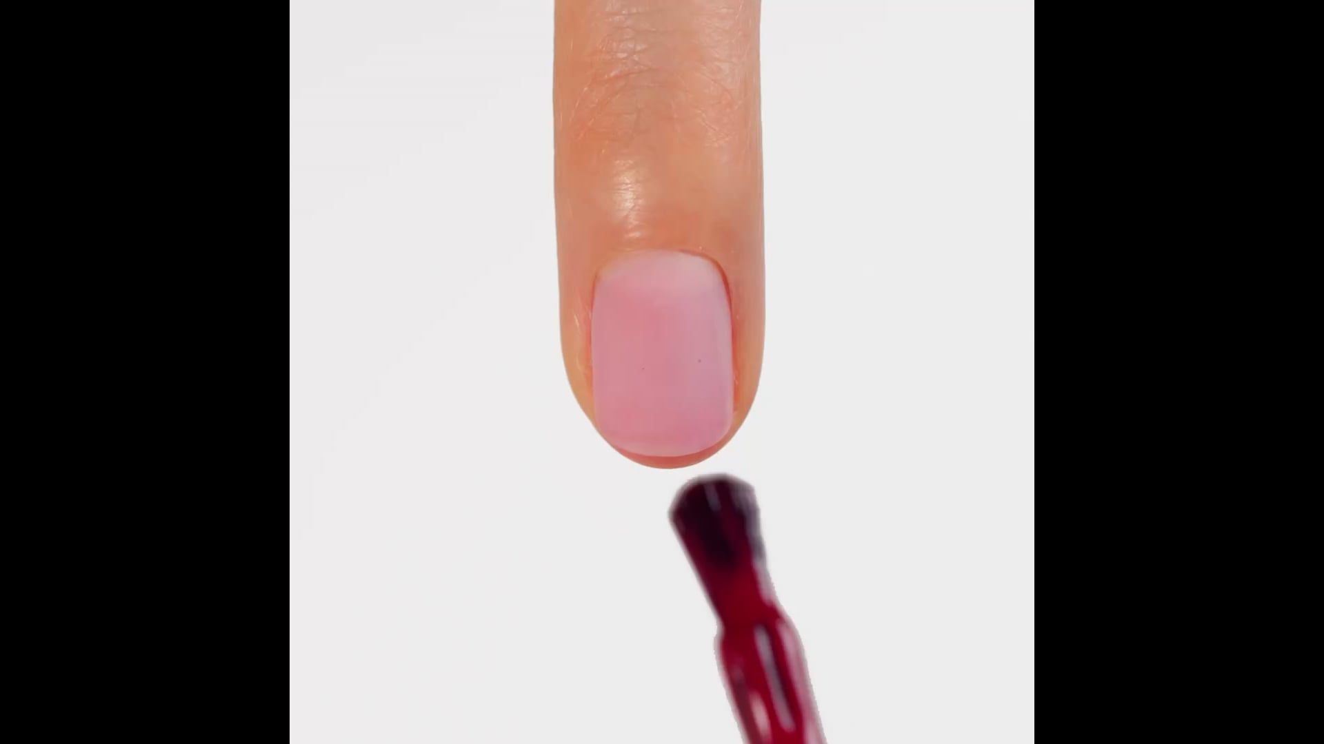 Application de Vernis semi-permanent VS09 Pleasure