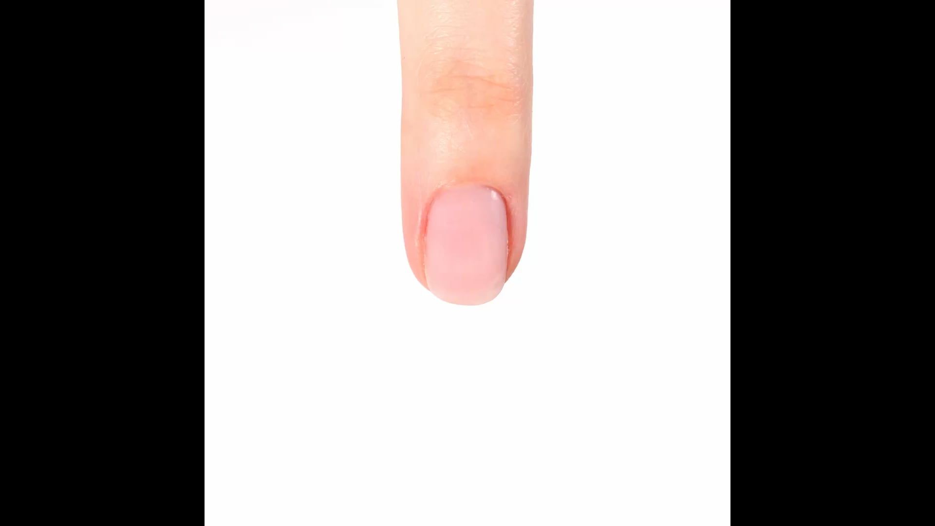 Application de Vernis semi-permanent SP662 Milky Soft Rose Nude