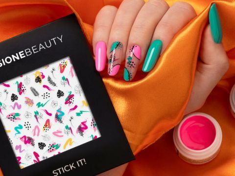 Graffiti Style Manicure