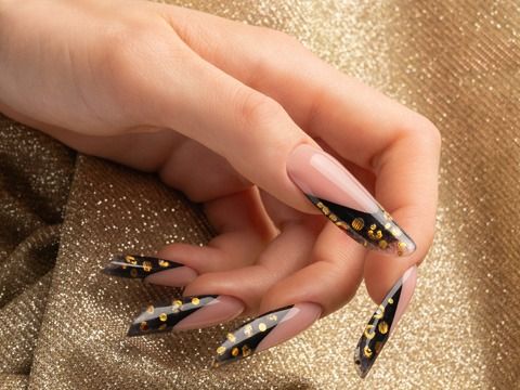 Golden Infusion | Black & gold structured French