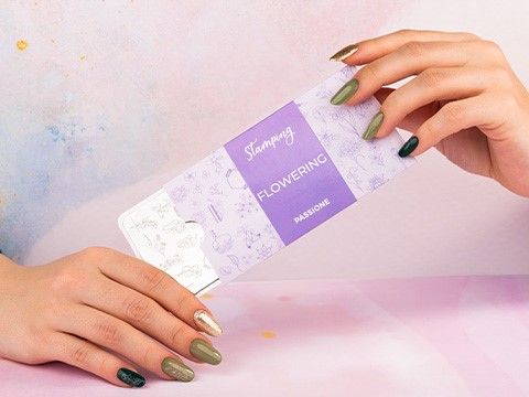 Green Chic! | Stamping Nail art