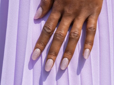 Reflective lilac pink gel polish