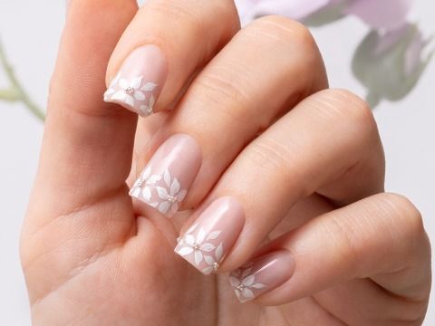 Wedding nails | Ongles de mariée
