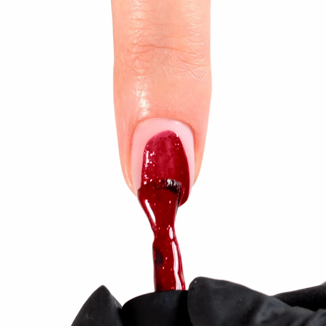 Application of Gel Polish GPG05 Red Glitter