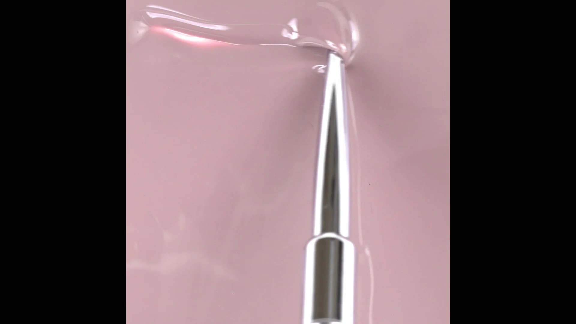 Anwendung von UV-Nagellack SP759 Glass Nude