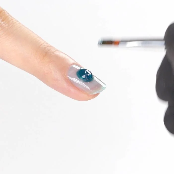 Application of Glass Green 15 ml