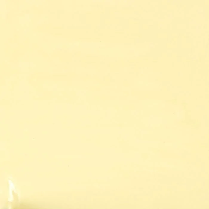 Applicazione di Smalto semipermanente SP796 Butter Yellow