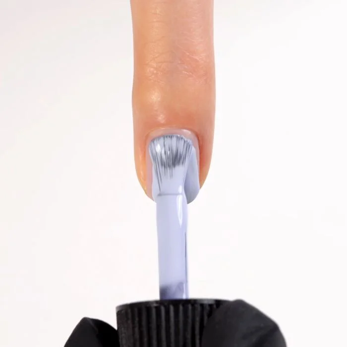 Anwendung von UV Nagellack SP673 Blueberry Smoothie