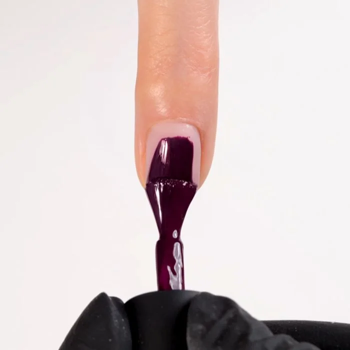 Application of Gel Nail Polish GPF52 Unique 