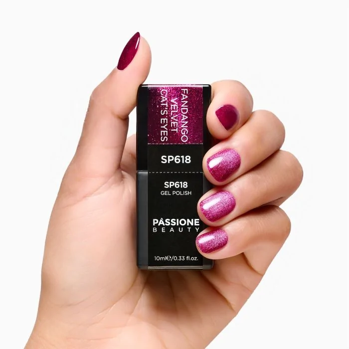 Gel Nail Polish SP618 Fandango Velvet Cat Eye - Dark Fuchsia Gel Polish with Cat Eye Effect - detail 1