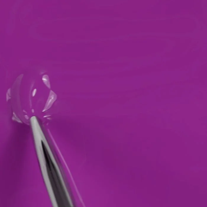Aplicación de Esmalte semipermanente SP690 Violet Folie