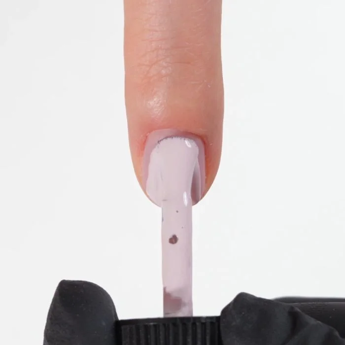 Application de Vernis semi-permanent SP831 Pink Bralette