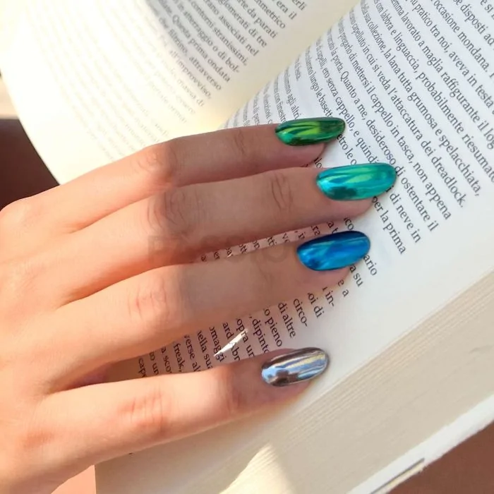 Green Chrome Pigment - Nail powder, green chrome effect - detail 1