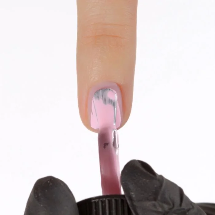 Aplicación de Esmalte semipermanente SP807 Pink Dots