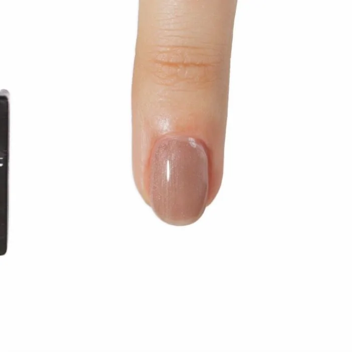 Application of Gel Nail Polish SP741 Ivory Cat Eye