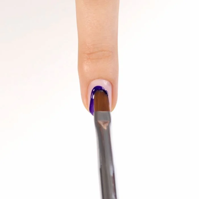 Aplicación de Gel Color C33 Infinite Purple