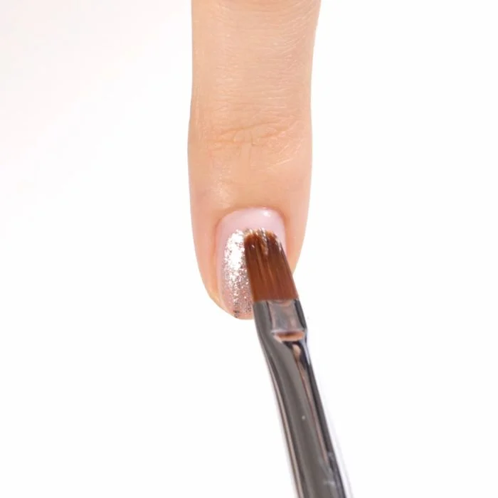 Applicazione di Gel Glitter G49 Rose Gold Flash