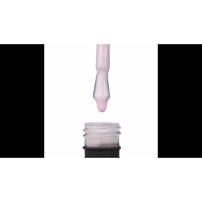 Aplicación de Master Fiber Base Cover Pink 15ml