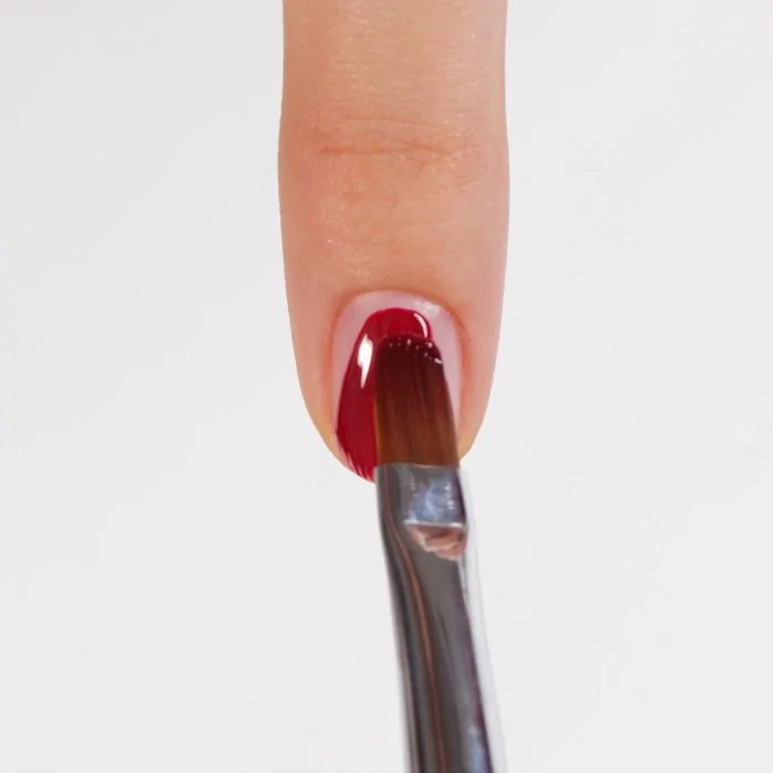 Applicazione di Gel color F33 Ruby