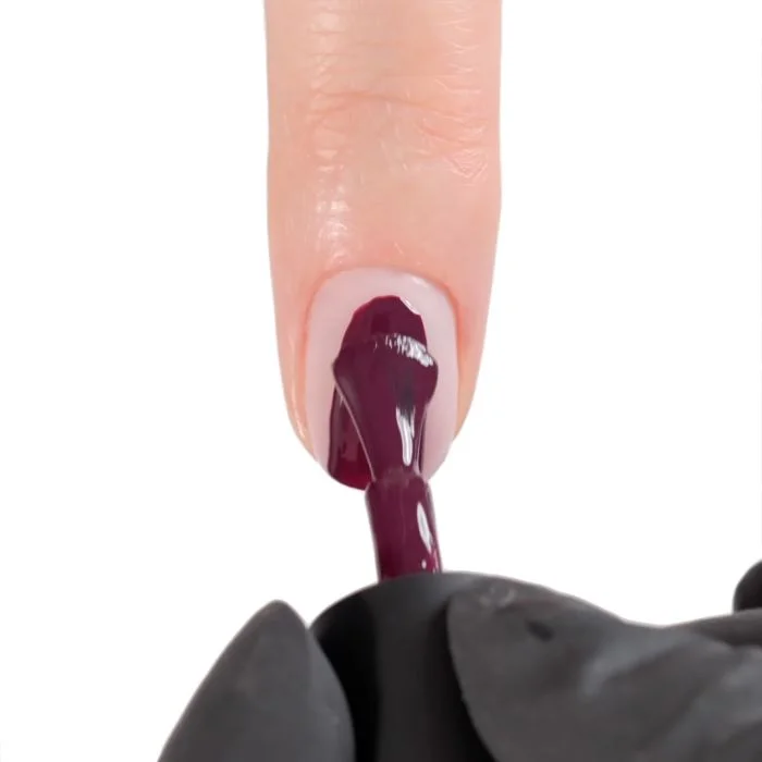Aplicación de Esmalte Semipermanente EPC76 Amarone