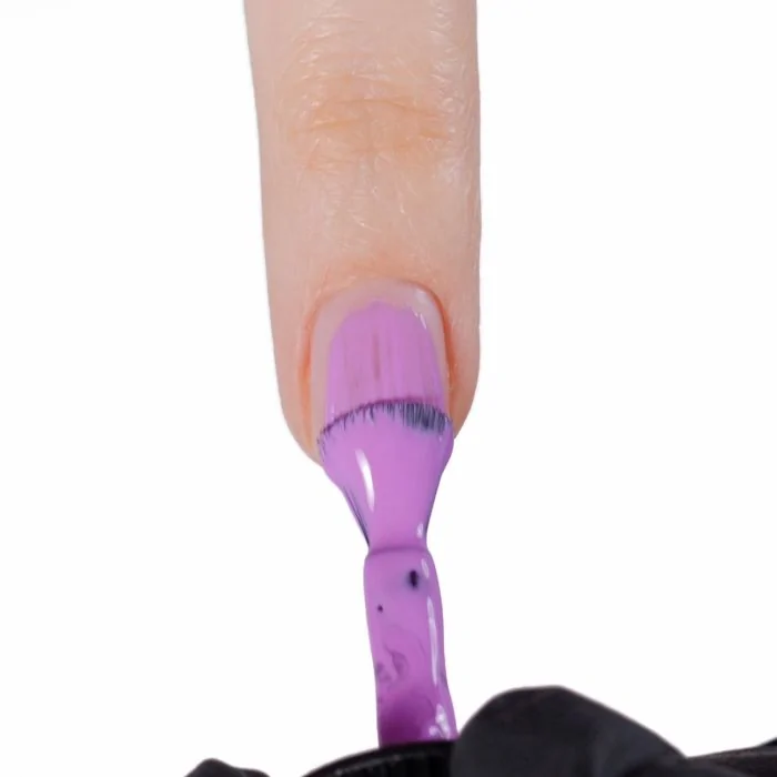 Anwendung von UV Nagellack SP271 Coco Lilac