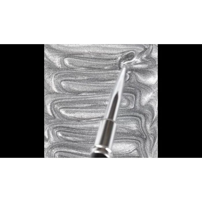 Anwendung von UV-Nagellack SP622 Party Silver