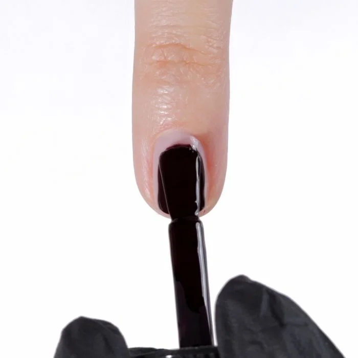 Application de Vernis semi-permanent SP812 Smoked Brown
