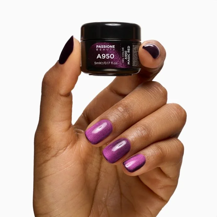 Gel color A950 Magic Red - Gel color bordeaux tendente al viola Effetto Cat Eye - dettaglio 1