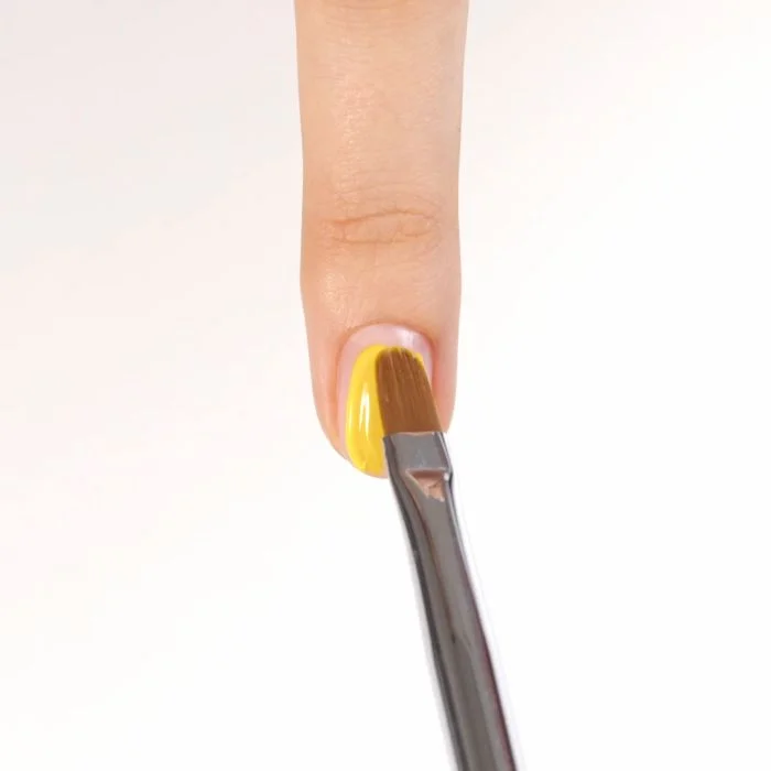 Aplicación de Gel Color C56 Buttercup